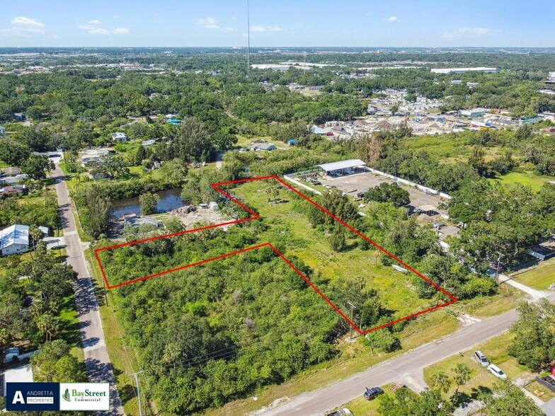 4713 El Camino Blanco Blvd, Tampa, FL à vendre - Photo de l’immeuble – Image 1 sur 4