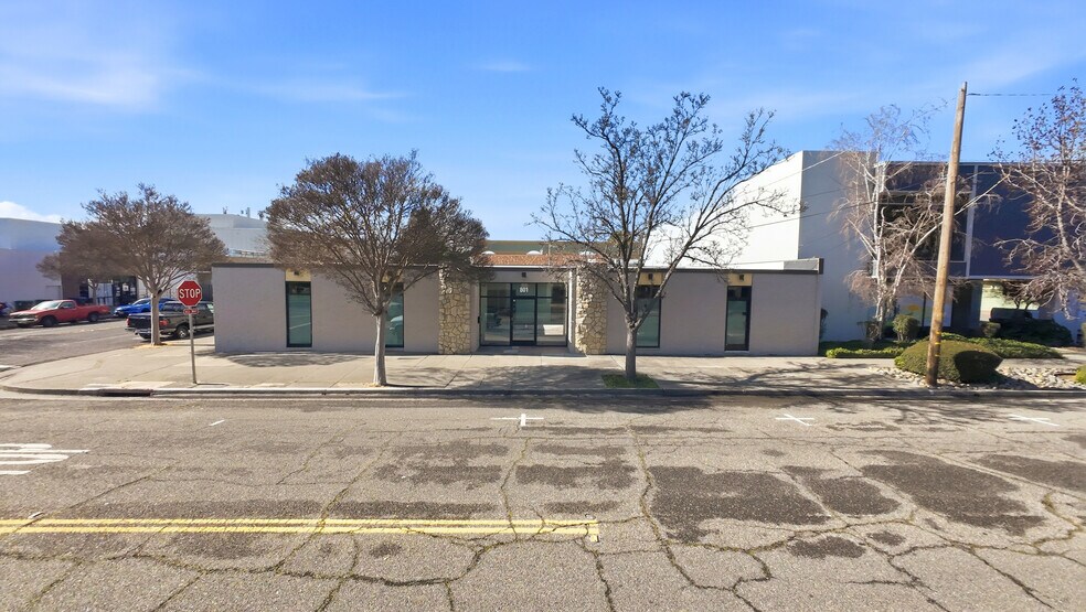 801 Jefferson St, Fairfield, CA à vendre - Photo de l’immeuble – Image 2 sur 12