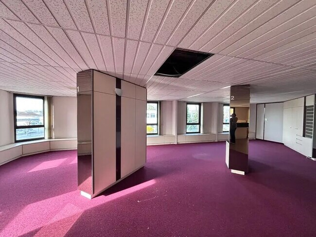 Plus de détails pour 78 B Rue Gay Lussac, Viriat - Bureau à vendre