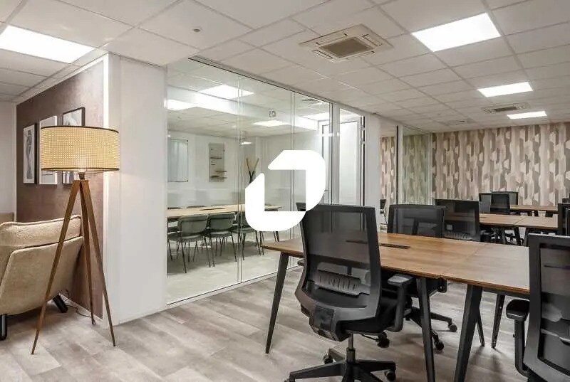 Bureau dans Paris à louer - Photo de l’immeuble – Image 2 sur 13