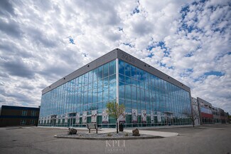 Plus de détails pour 3105-3223 5 Ave NE, Calgary, AB - Bureau à vendre
