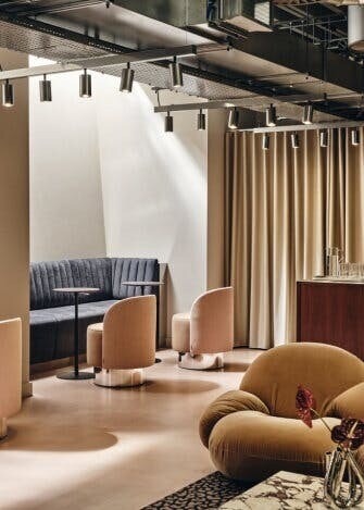 19 Langham St, Londres à louer - Photo de l’immeuble – Image 2 sur 5