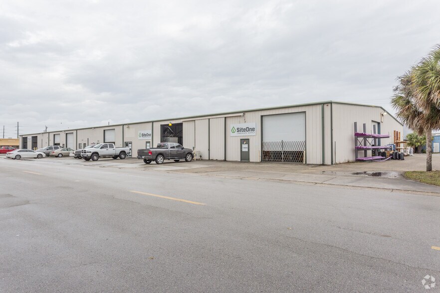 907-913 SE 14th Ave, Cape Coral, FL à vendre - Photo de l’immeuble – Image 3 sur 14