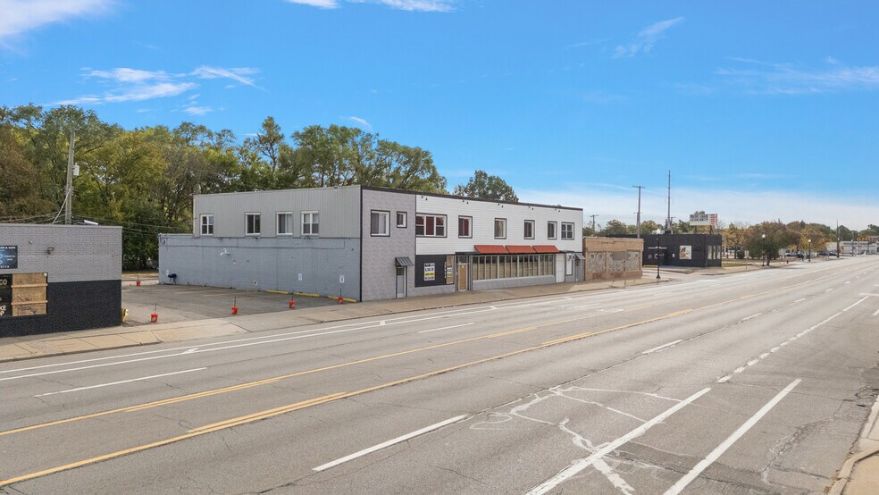 20934 Van Dyke Ave, Warren, MI à louer - Photo de l’immeuble – Image 3 sur 13