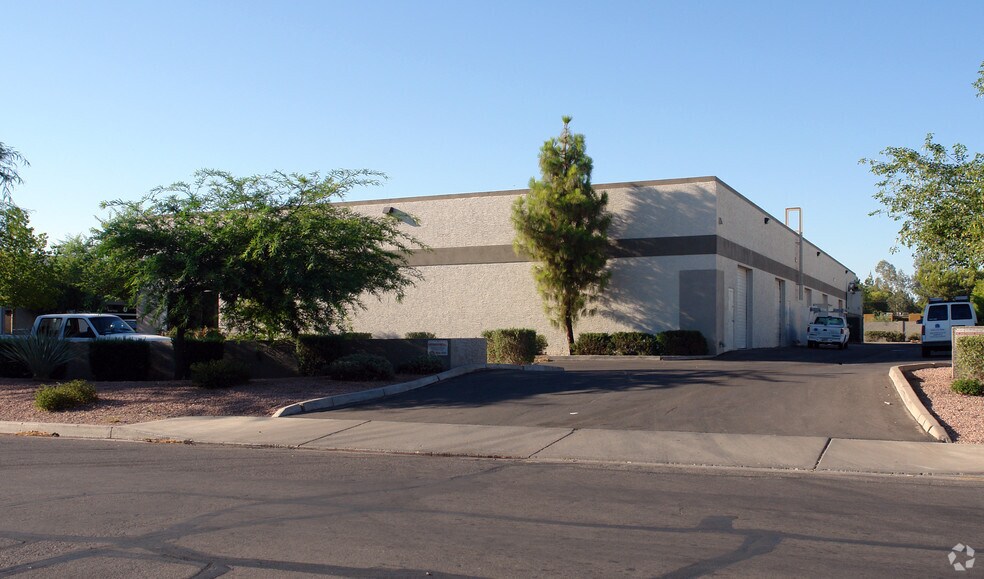 2153 E Cedar St, Tempe, AZ à louer - Photo de l’immeuble – Image 2 sur 8
