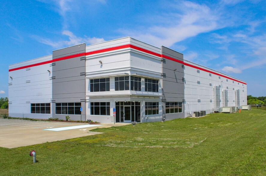 998 Eastpark Dr, Grayson, KY à vendre - Photo de l’immeuble – Image 2 sur 5