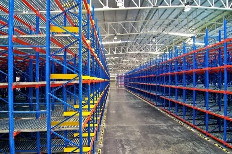 Industriel/Logistique dans Beynost à vendre - Photo de l’immeuble – Image 3 sur 5