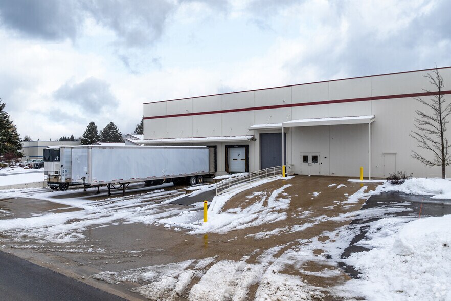 130 McGhee Rd, Sandpoint, ID à vendre - Photo de l’immeuble – Image 3 sur 25