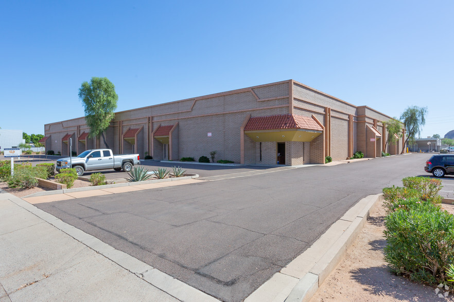 1701 W 10th St, Tempe, AZ à louer - Photo de l’immeuble – Image 1 sur 3