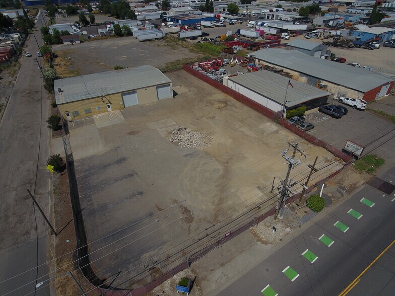 3222 W Capitol Ave, West Sacramento, CA à louer - Photo de l’immeuble – Image 3 sur 5