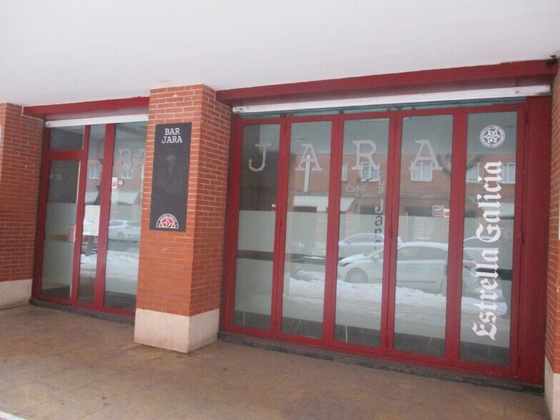 Local commercial dans Valladolid à vendre - Photo de l’immeuble – Image 1 sur 25