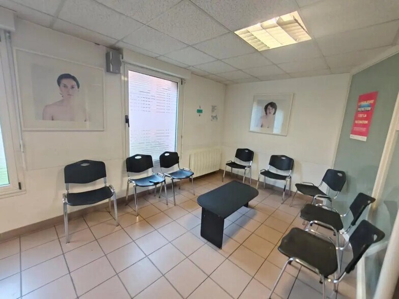 Local commercial dans Seclin à vendre - Photo de l’immeuble – Image 2 sur 6