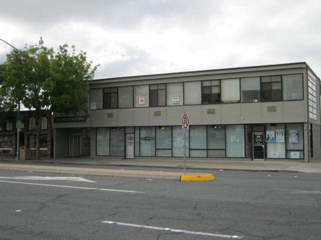 2811 Castro Valley Blvd, Castro Valley, CA à louer Photo de l’immeuble– Image 1 sur 11