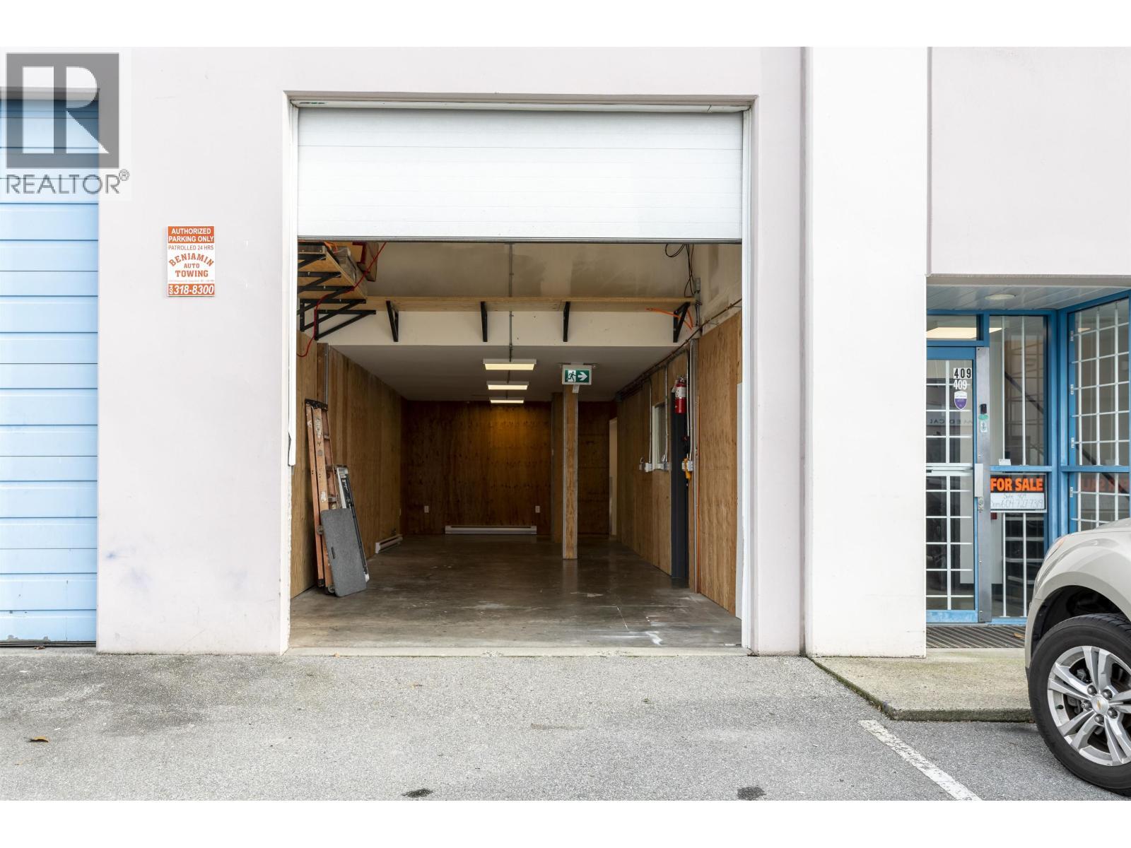 1952 Kingsway Ave, Port Coquitlam, BC à louer Photo intérieure– Image 1 sur 10