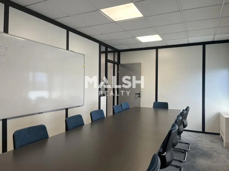 Bureau dans Limas à louer - Photo intérieure – Image 3 sur 14