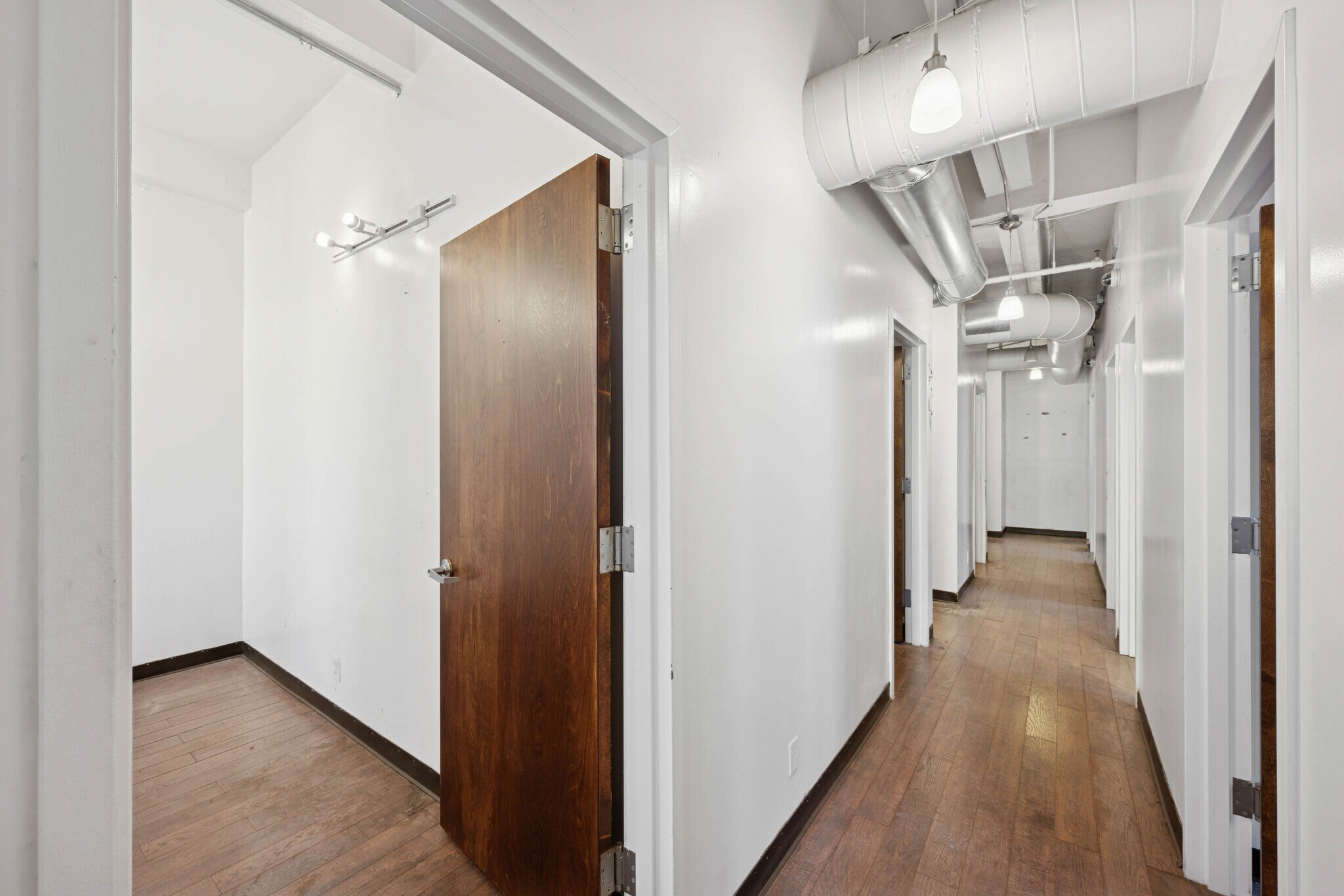 721-723 7th Ave, New York, NY à louer Photo principale– Image 1 sur 7