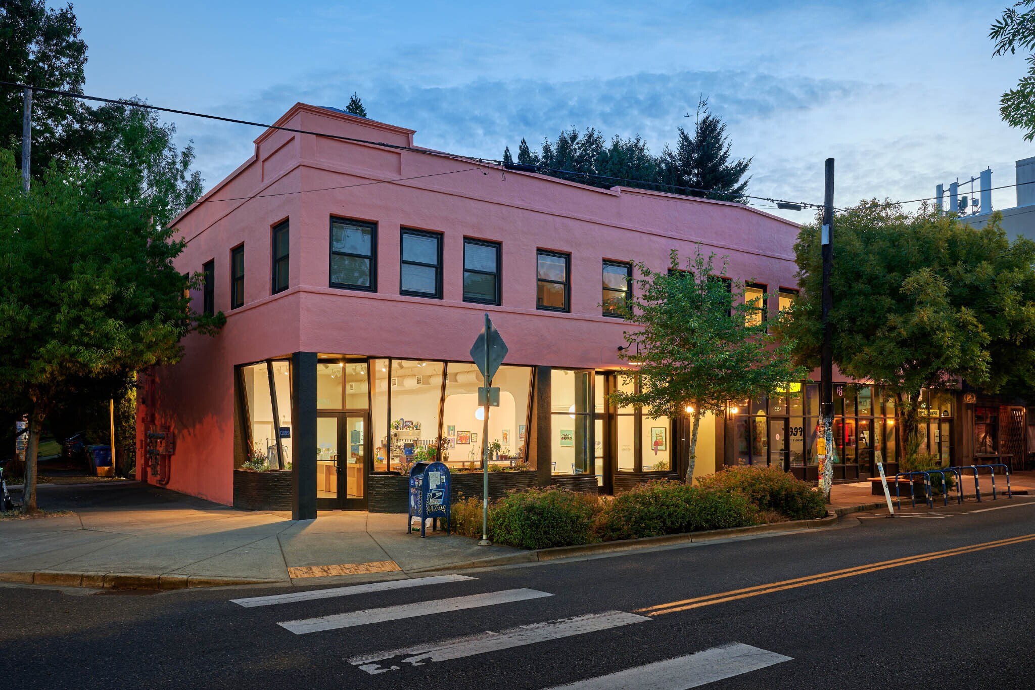 3551-3561 SE Division St, Portland, OR à louer Photo intérieure– Image 1 sur 4