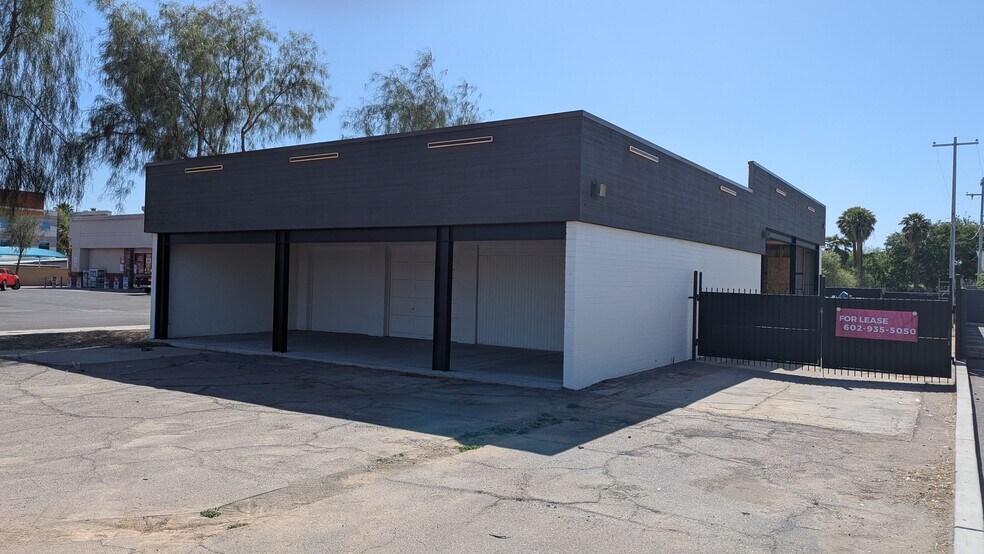 5530 N 7th St, Phoenix, AZ à louer - Photo de l’immeuble – Image 2 sur 19