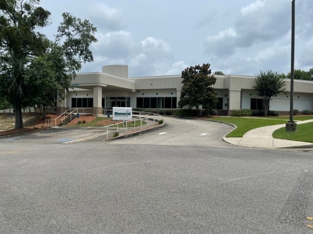 1720B Medical Park Dr, Biloxi, MS à louer - Photo de l’immeuble – Image 2 sur 9
