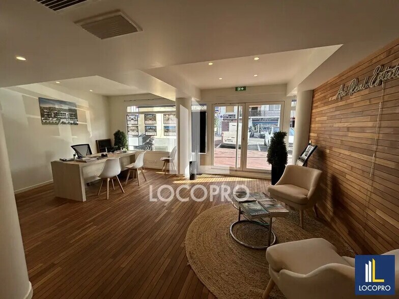 Local commercial dans Le Cannet à louer - Photo intérieure – Image 2 sur 6