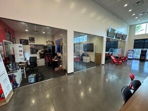 10400 Meridian Center Pky, Fort Myers, FL à louer Photo intérieure– Image 1 sur 2