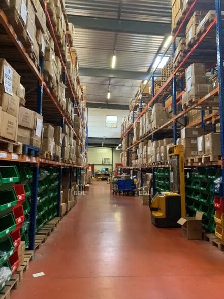 Industriel/Logistique dans Neuilly-sur-Marne à louer - Photo de l’immeuble – Image 2 sur 6