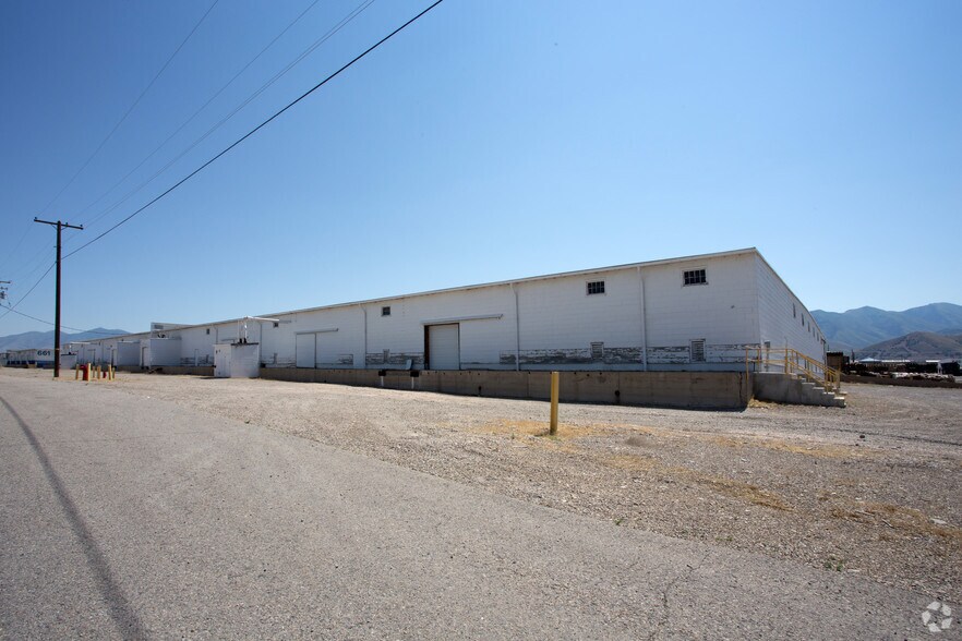 1736 W H Ave, Tooele, UT à louer - Photo de l’immeuble – Image 2 sur 2