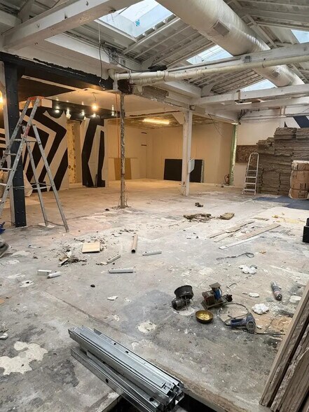 Local commercial dans Paris à louer - Photo intérieure – Image 3 sur 6