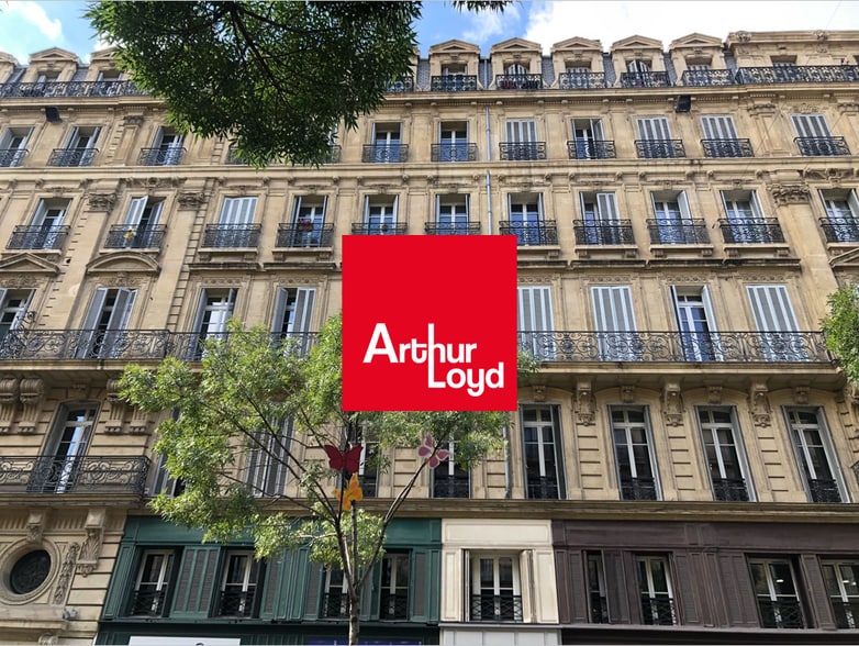 25 Rue De La Republique, Marseille à louer - Photo de l’immeuble – Image 1 sur 3