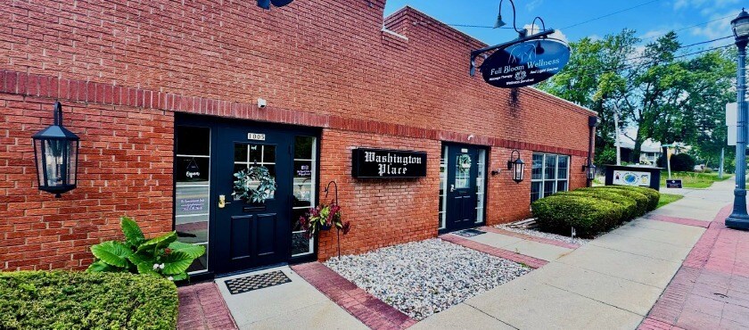 1003-1005 Washington St, Grafton, WI à louer - Photo de l’immeuble – Image 2 sur 11