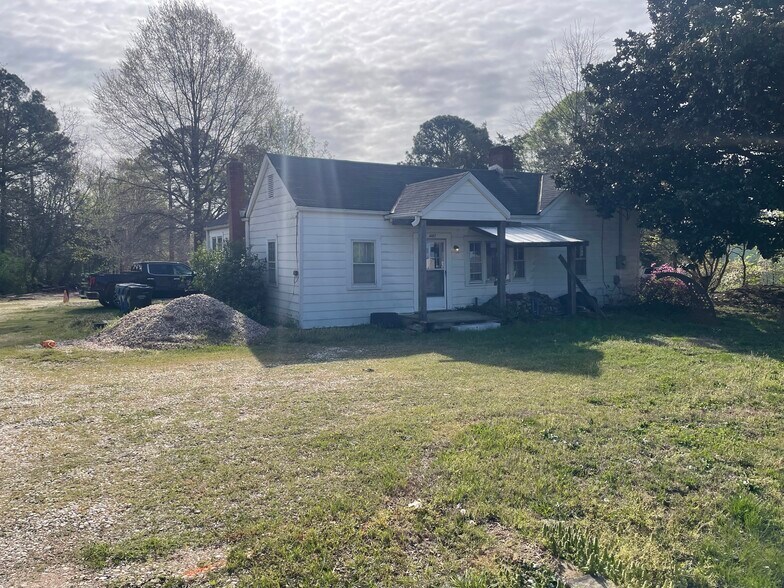 4137 S Alston Ave, Durham, NC à vendre - Photo de l’immeuble – Image 2 sur 5