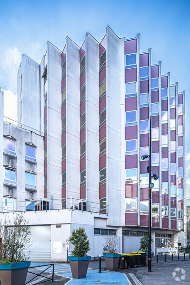 201 Rue De La Piazza, Noisy-le-Grand à louer - Photo de l’immeuble – Image 2 sur 48