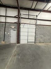 215 Industrial Ave, Greensboro, NC à louer Photo intérieure– Image 2 sur 10