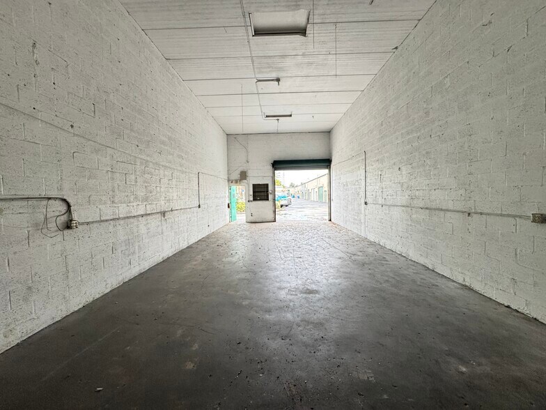 1791 Blount Rd, Pompano Beach, FL à louer - Photo de l’immeuble – Image 3 sur 16