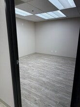 2140 Eastman Ave, Ventura, CA à louer Photo intérieure– Image 2 sur 8