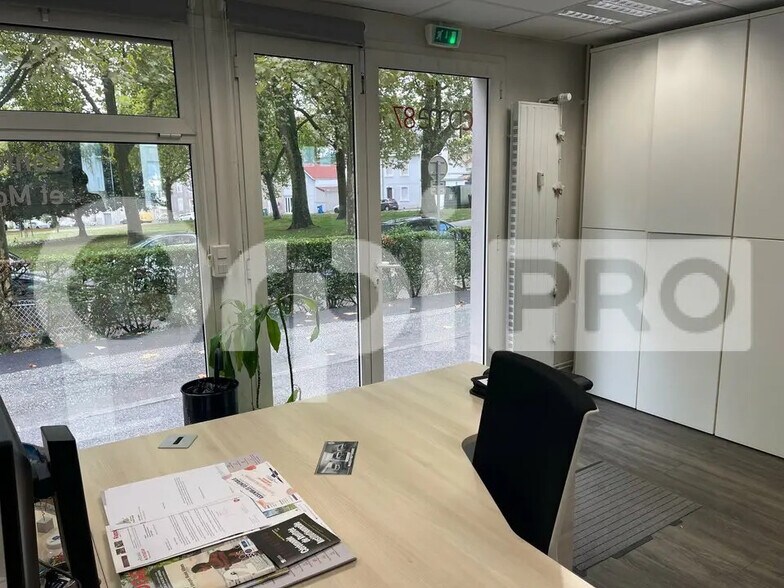 Bureau dans Limoges à louer - Photo de l’immeuble – Image 2 sur 6