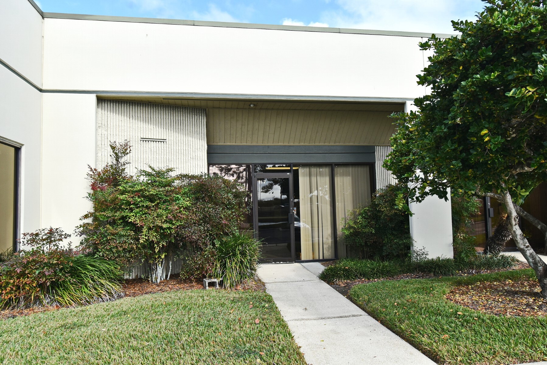 4303 Vineland Rd, Orlando, FL à louer Photo de l’immeuble– Image 1 sur 13