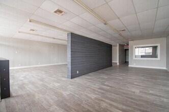 6000-6064 Ingram Rd, San Antonio, TX à louer Photo intérieure– Image 2 sur 7
