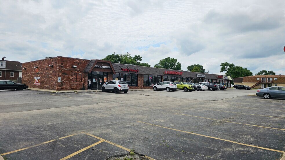 8401-8425 W 79th St, Justice, IL à vendre - Photo de l’immeuble – Image 1 sur 3