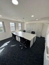 51 Station Rd, Harrow à louer Photo intérieure– Image 2 sur 7