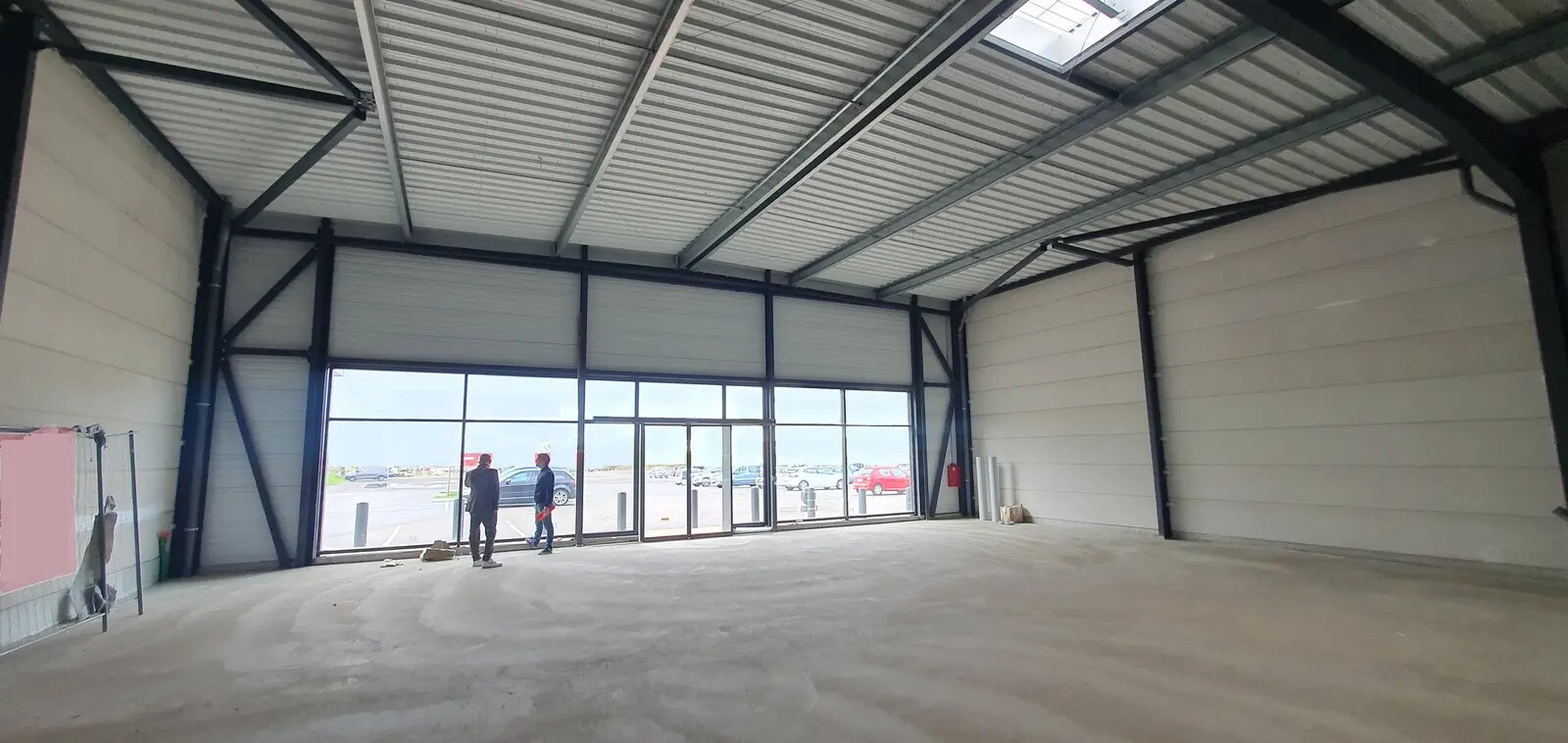 Local commercial dans Montceau-les-Mines à louer Photo intérieure– Image 1 sur 4