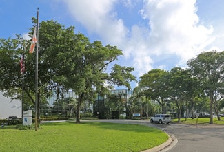 Plus de détails pour 645 Park of Commerce Way, Boca Raton, FL - Bureau à louer