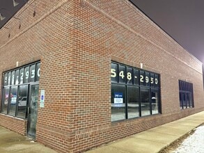 572 Weston Ridge Dr, Naperville, IL à louer Photo de l’immeuble– Image 2 sur 5