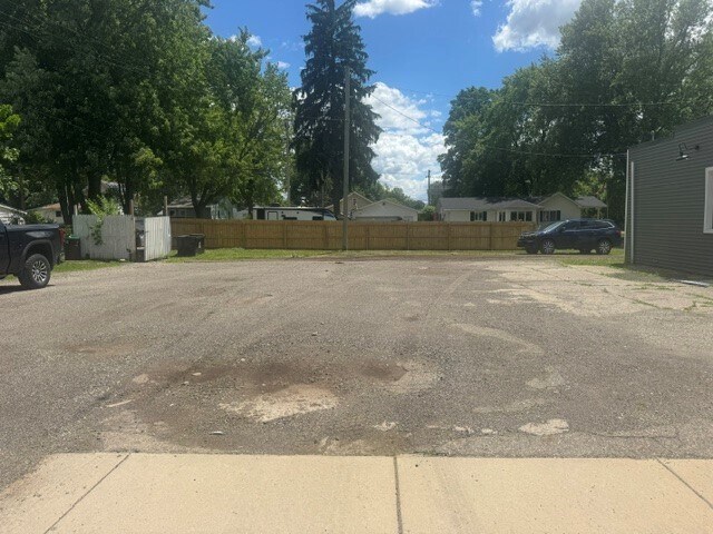 345 W Grand River, Webberville, MI à vendre - Photo de l’immeuble – Image 2 sur 6