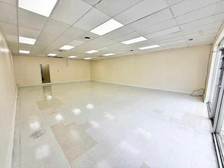 1222 Main St, Columbus, MS à louer - Photo de l’immeuble – Image 3 sur 7