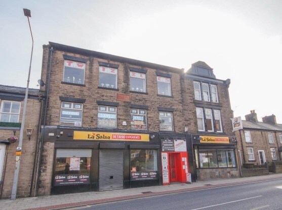 116-120 Lee Ln, Bolton à louer - Photo de l’immeuble – Image 1 sur 3