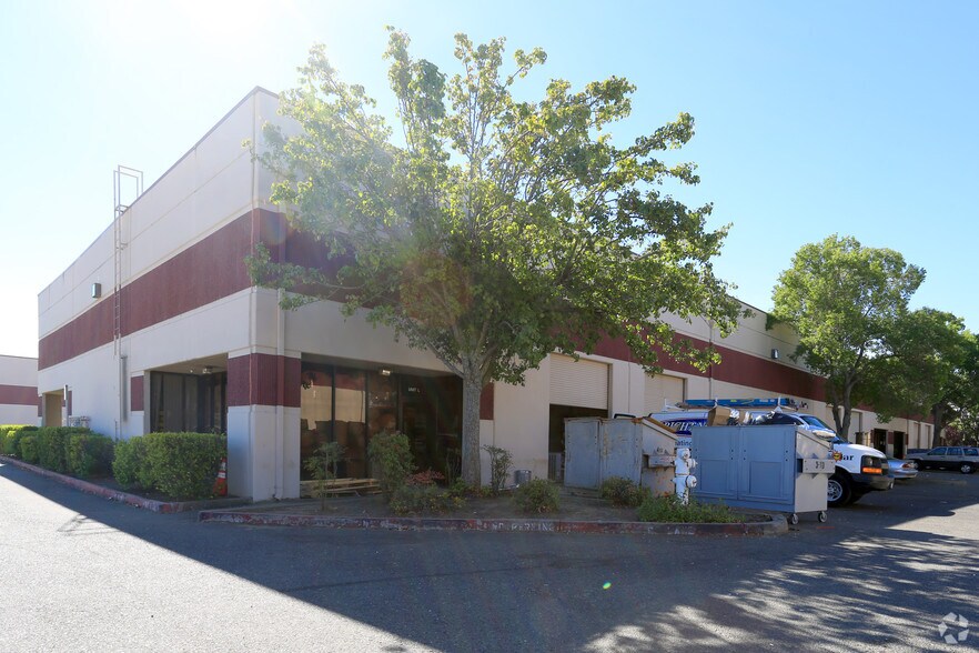 4960 Allison Park, Vacaville, CA à vendre - Photo de l’immeuble – Image 2 sur 3