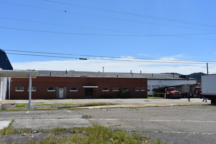 2420 Gallia St, Portsmouth, OH à louer - Photo de l’immeuble – Image 3 sur 8