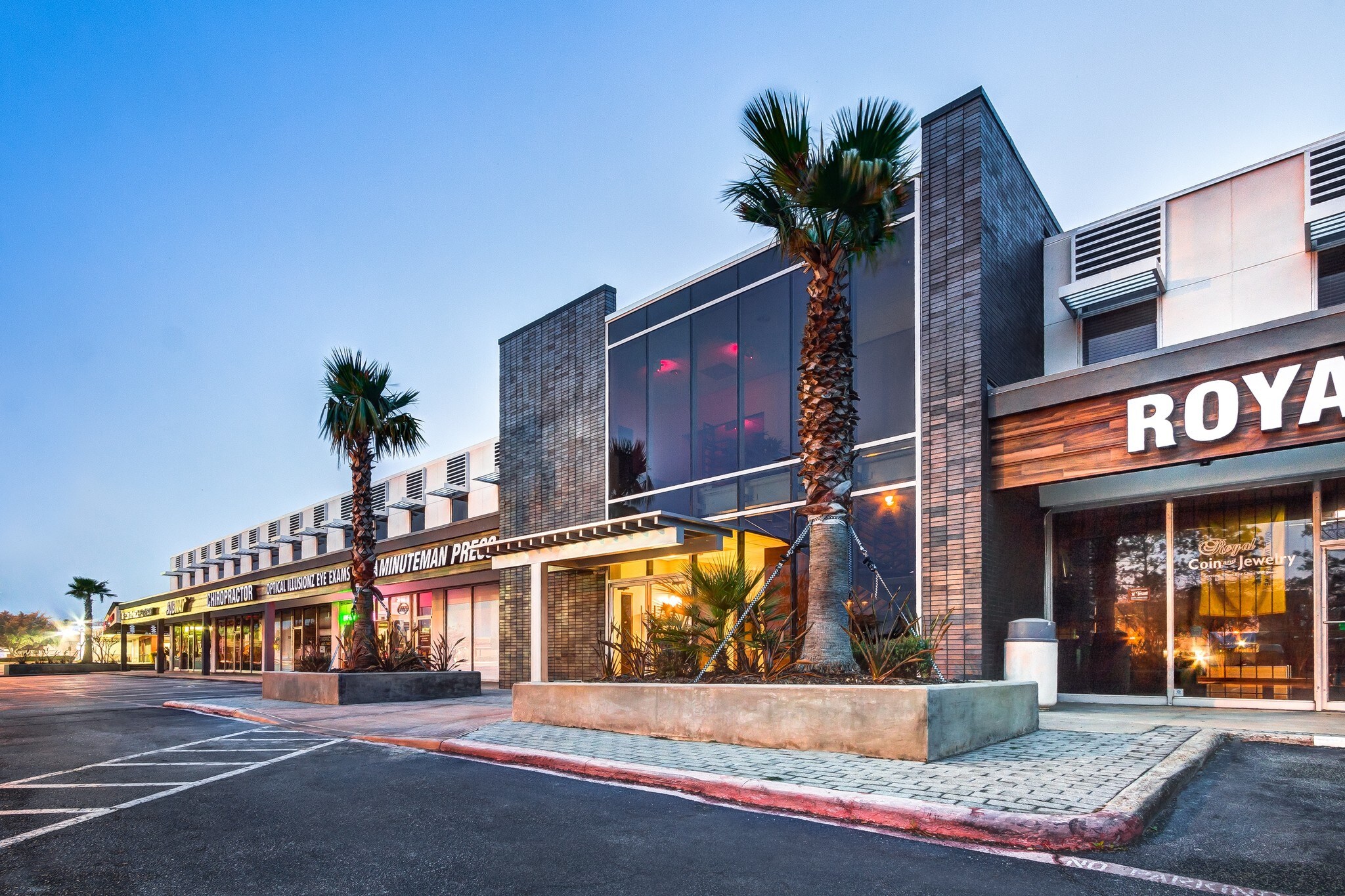 4660 Beechnut St, Houston, TX à louer Photo principale– Image 1 sur 8