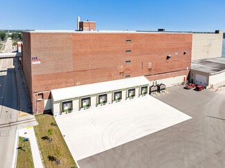 Plus de détails pour 249 N Lake St, Neenah, WI - Industriel/Logistique à louer